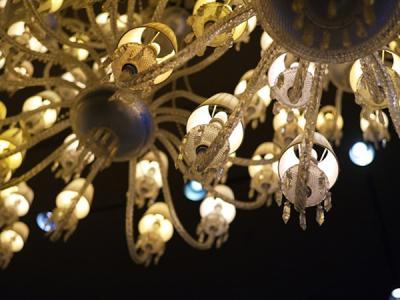 Đèn pha lê có phù hợp với chung cư? Cách chọn và lắp đặt chuẩn nhất