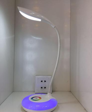 Đèn Bàn Học Sinh
