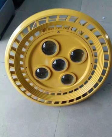 Đèn Pha Tiêu Điểm